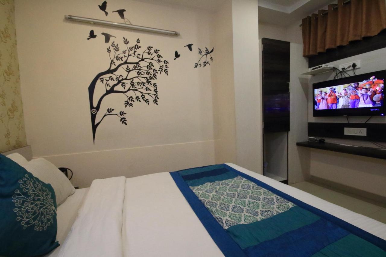 Shree Akshar Restaurant And Hotel Ahmedabad Phòng bức ảnh